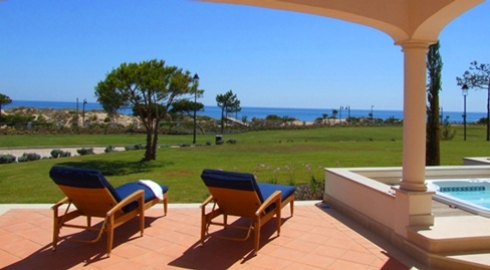 3 Bed Ground Floor Beach Front Apartment