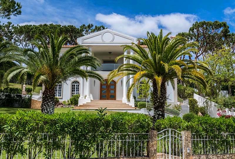 Delightful 4 Bed Villa